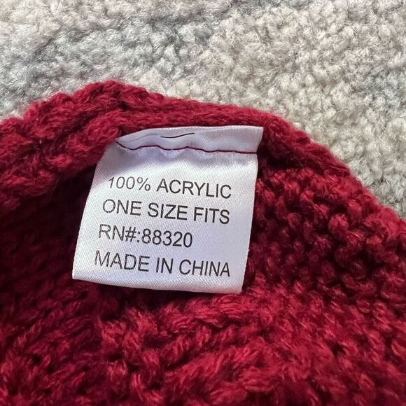 C.C. Maroon Thick Cable Knit Beanie - Picture 3 of 3